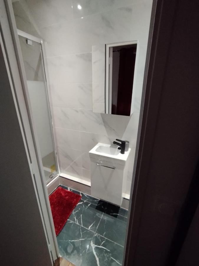 Chambre Proche De Stade De France Pierrefitte-sur-Seine Eksteriør billede